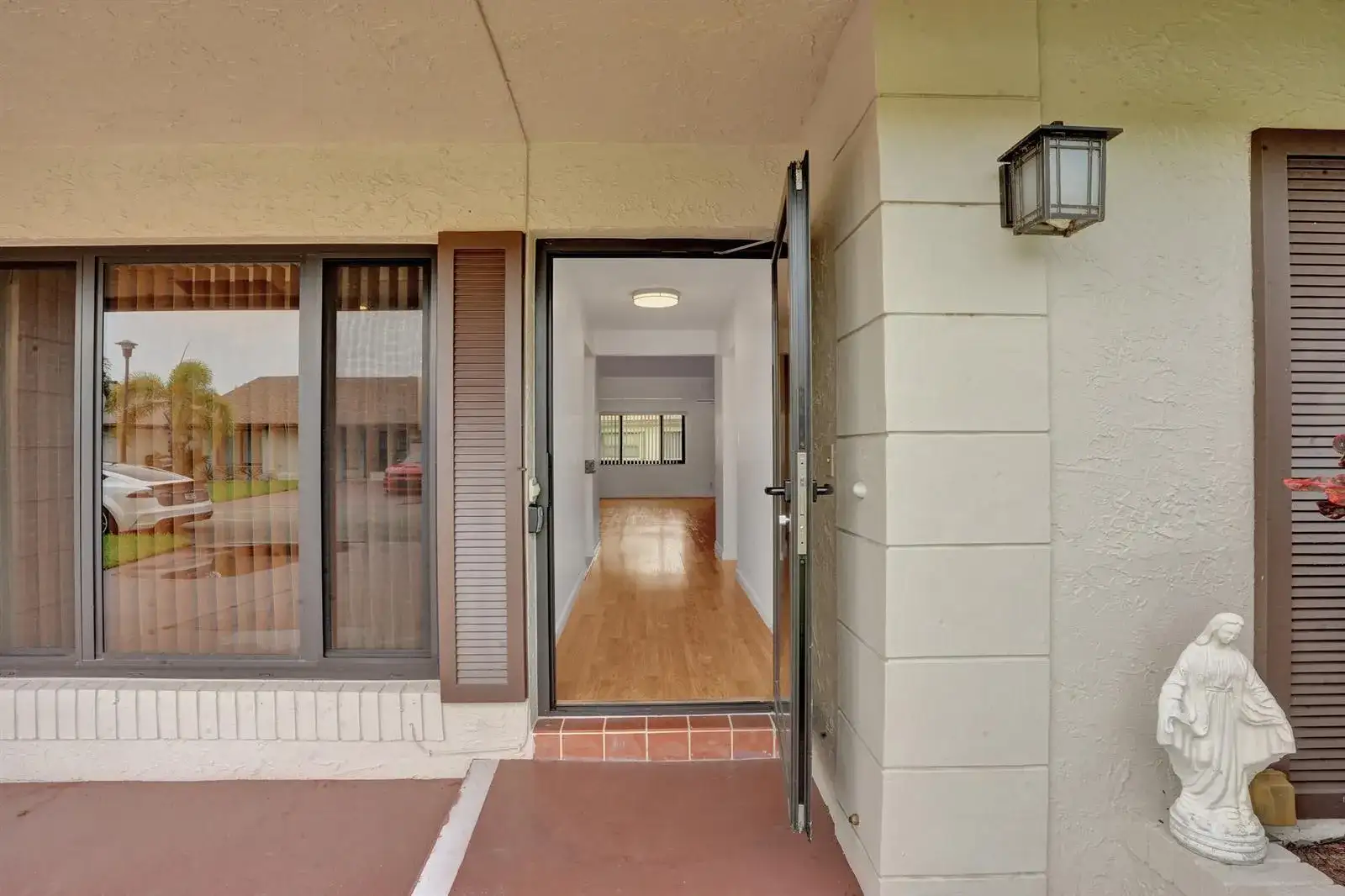 2253 SW 17TH Drive, Deerfield Beach FL 33442 photo 3