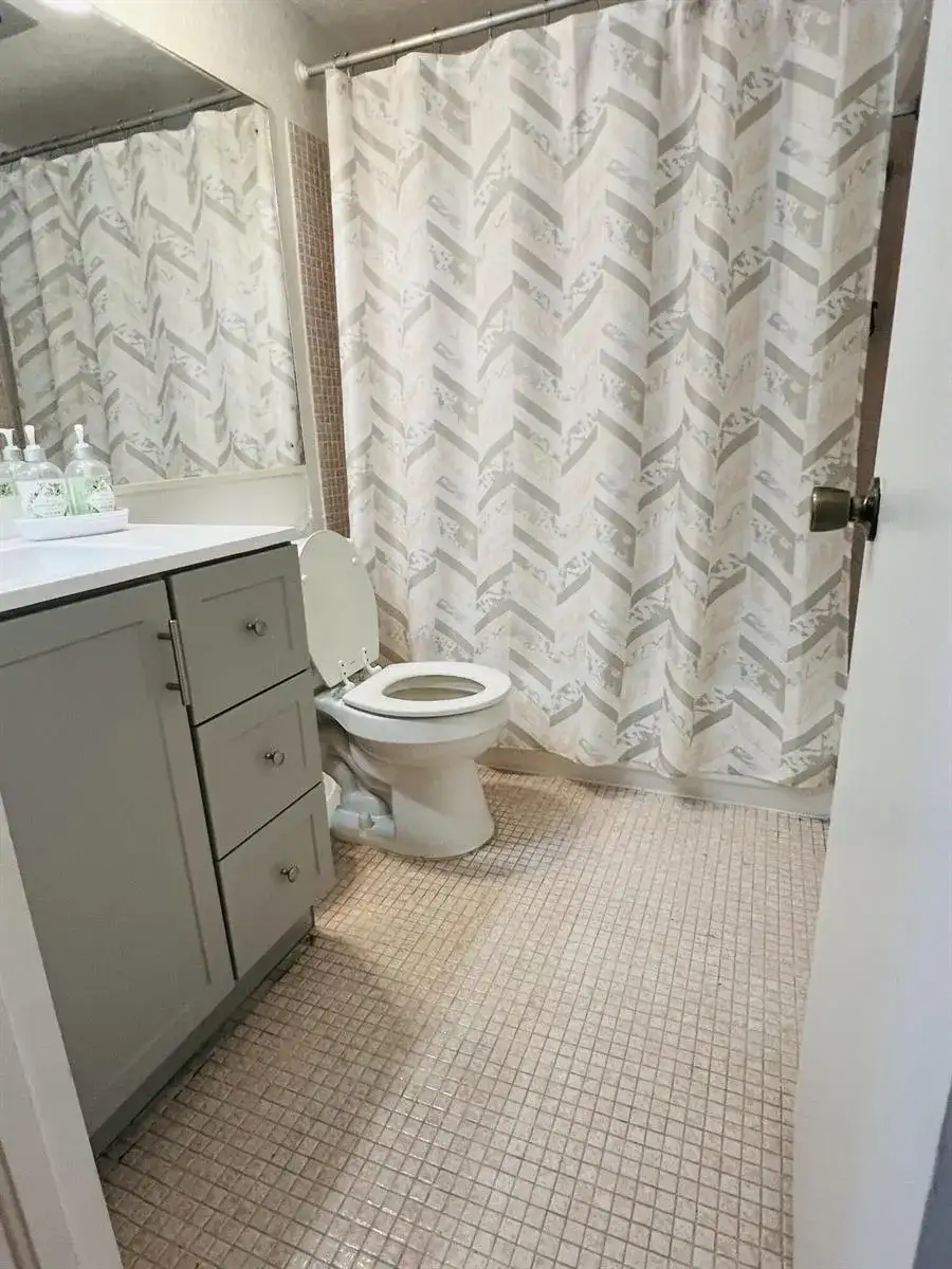 42 COVENTRY B, West Palm Beach FL 33417 photo 4