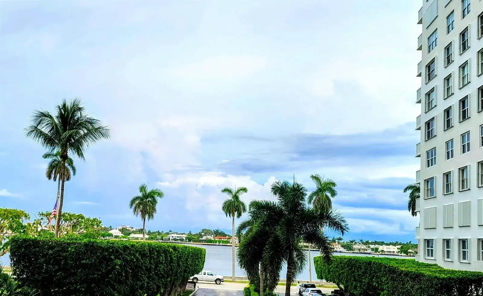 1801 S FLAGLER Drive # 208, West Palm Beach FL 33401