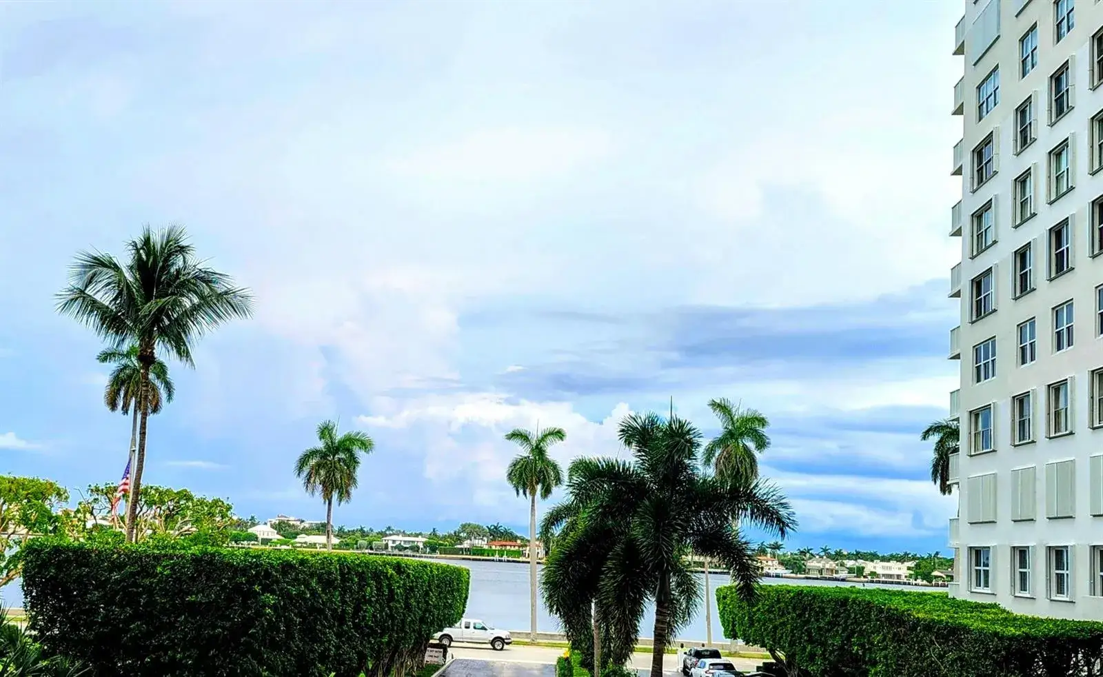 1801 S FLAGLER Drive # 208, West Palm Beach FL 33401