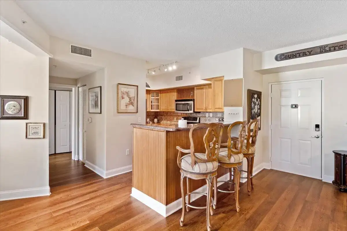 11720 SAINT ANDREWS Place # 107, Wellington FL 33414 photo 4
