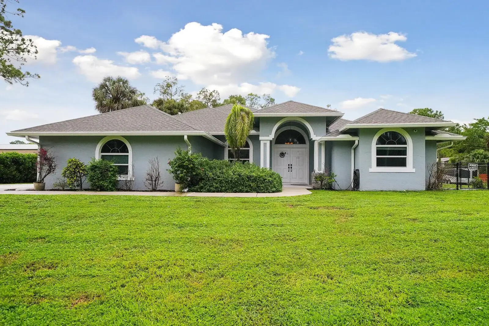 16395 E HIALEAH Drive E, FL 33470 photo 2