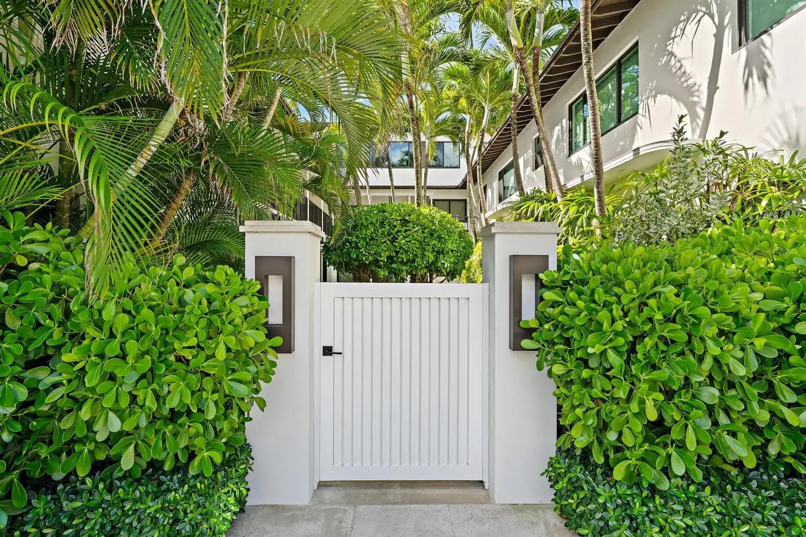 122 Peruvian Avenue # 16, Palm Beach FL 33480 photo 3
