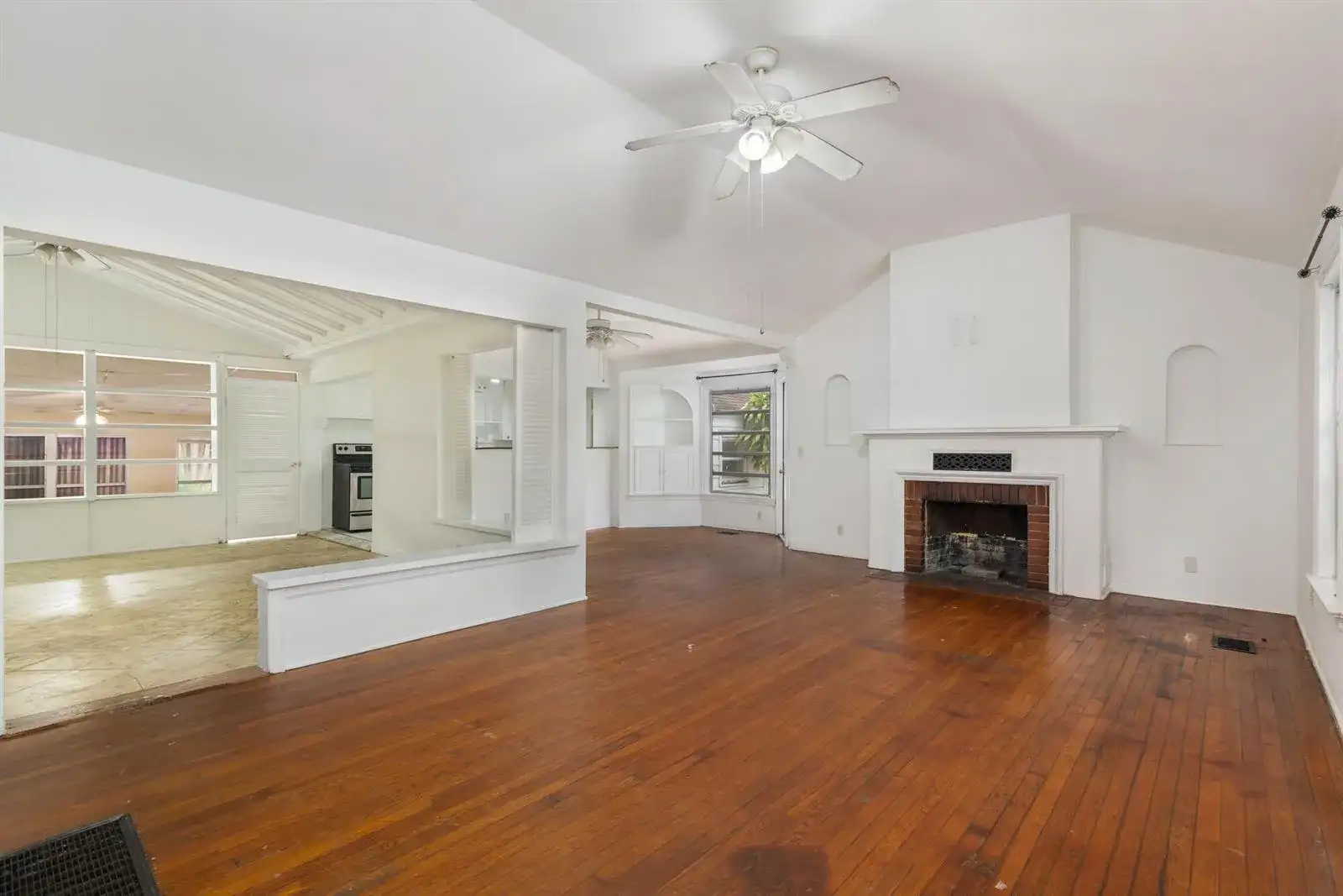 324 Albemarle Road, West Palm Beach FL 33405 photo 5