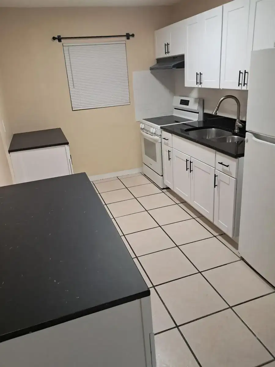 1013 Mayflower Road, Fort Pierce FL 34950 photo 4