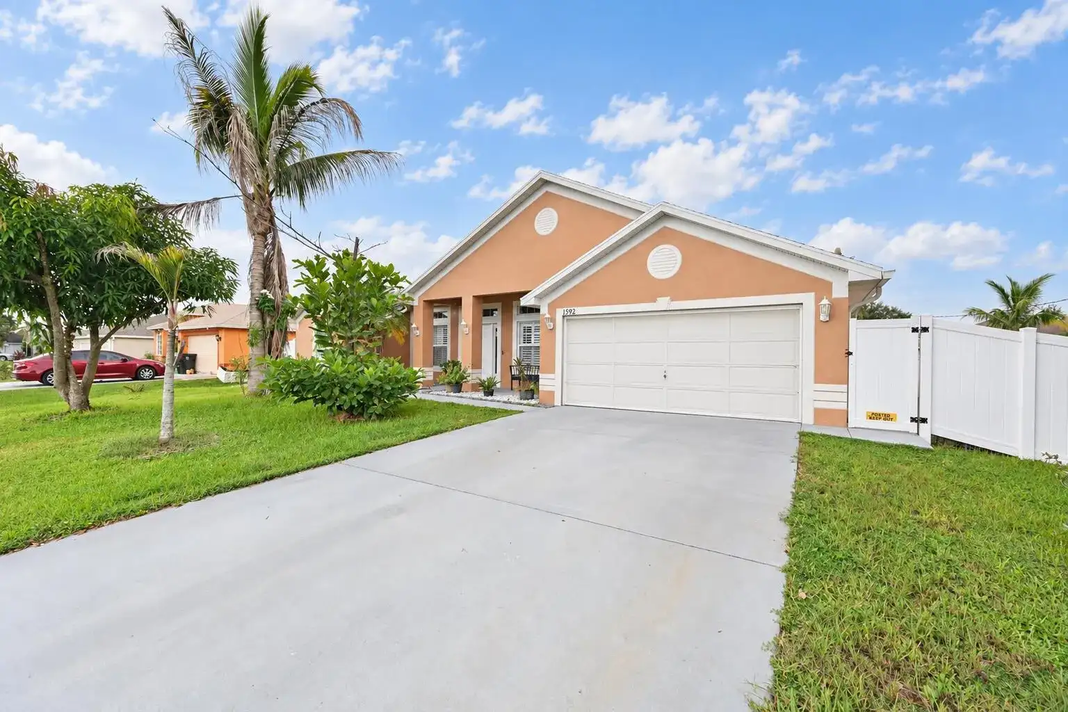 1392 SE ODONNELL Lane, Port St. Lucie FL 34983 photo 2