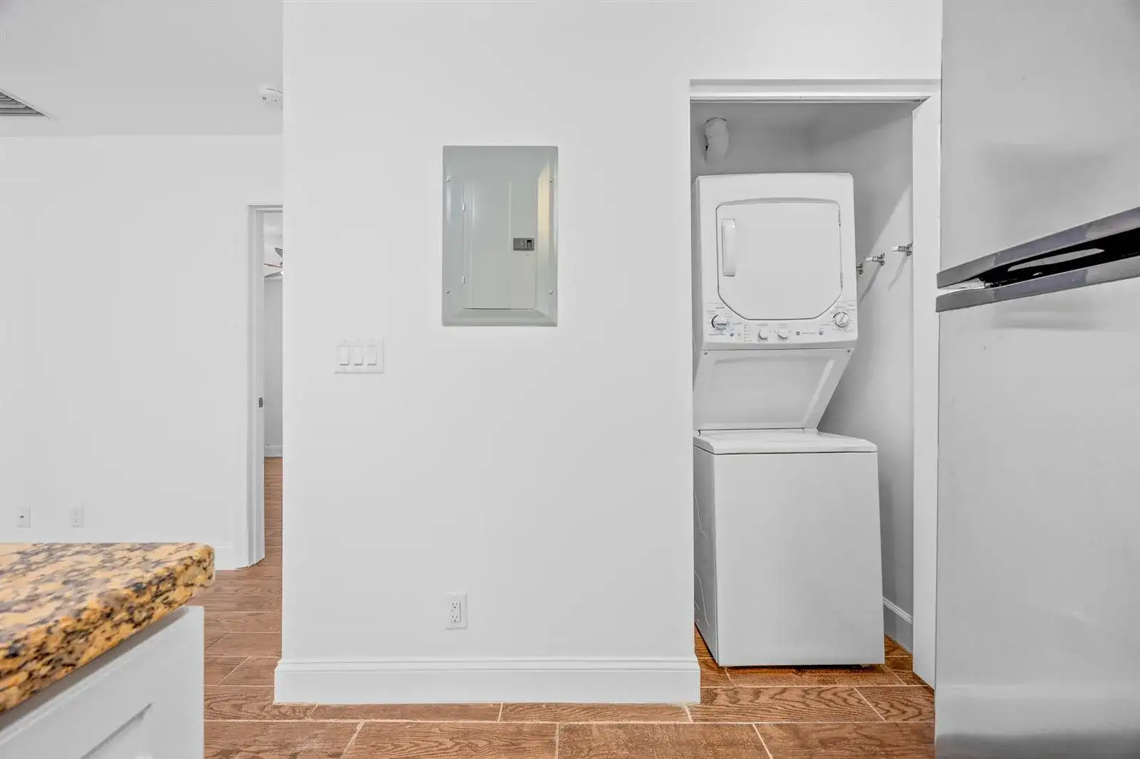 404 SE 16th Street Apt 1, Fort Lauderdale FL 33316 photo 5