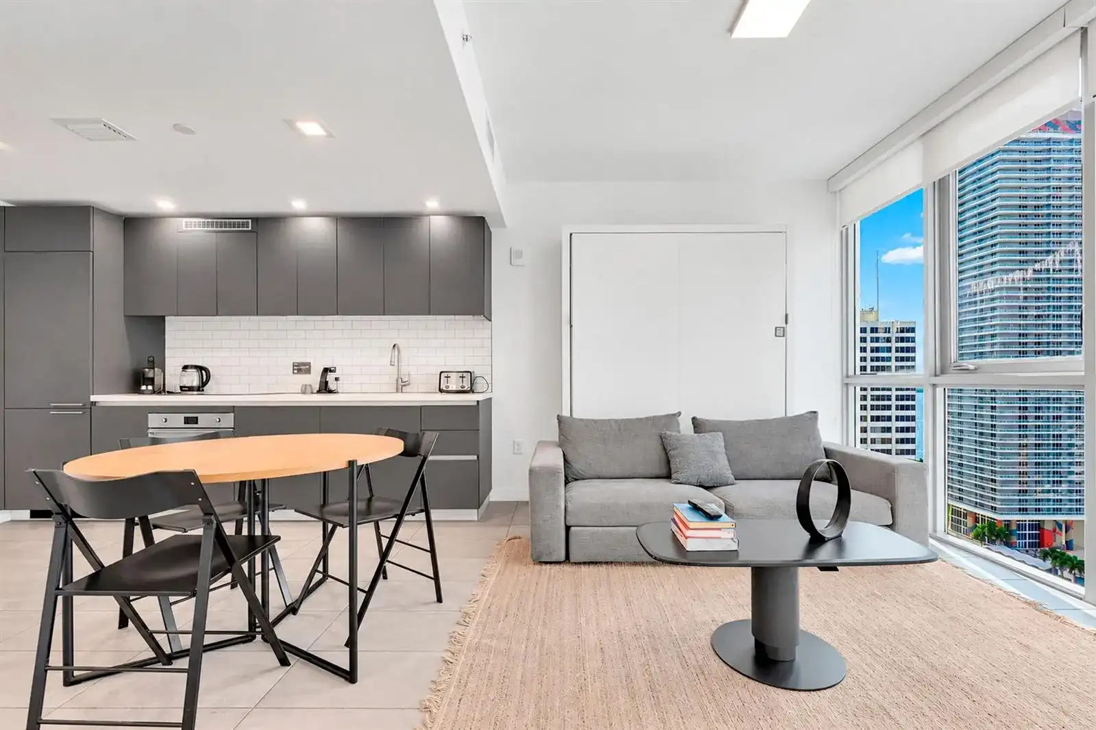 227 NE 2ND Street # 2801, Miami FL 33132