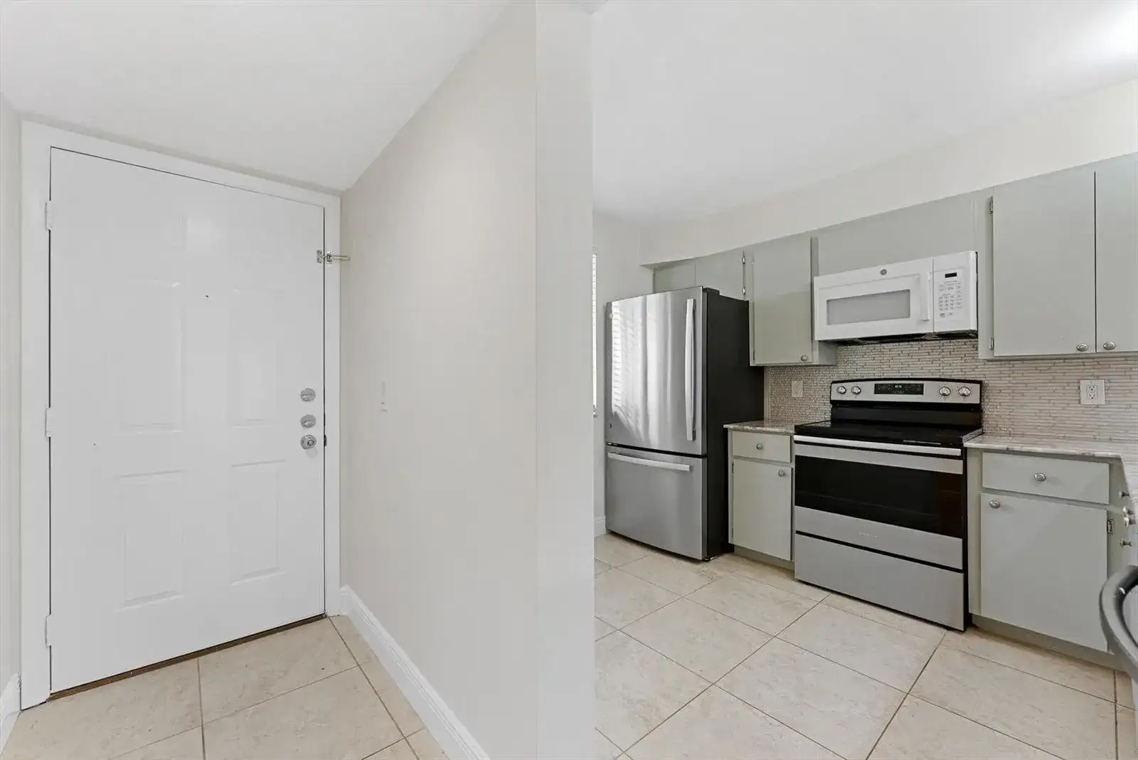 6205 BALBOA Circle # 102, Boca Raton FL 33433 photo 3