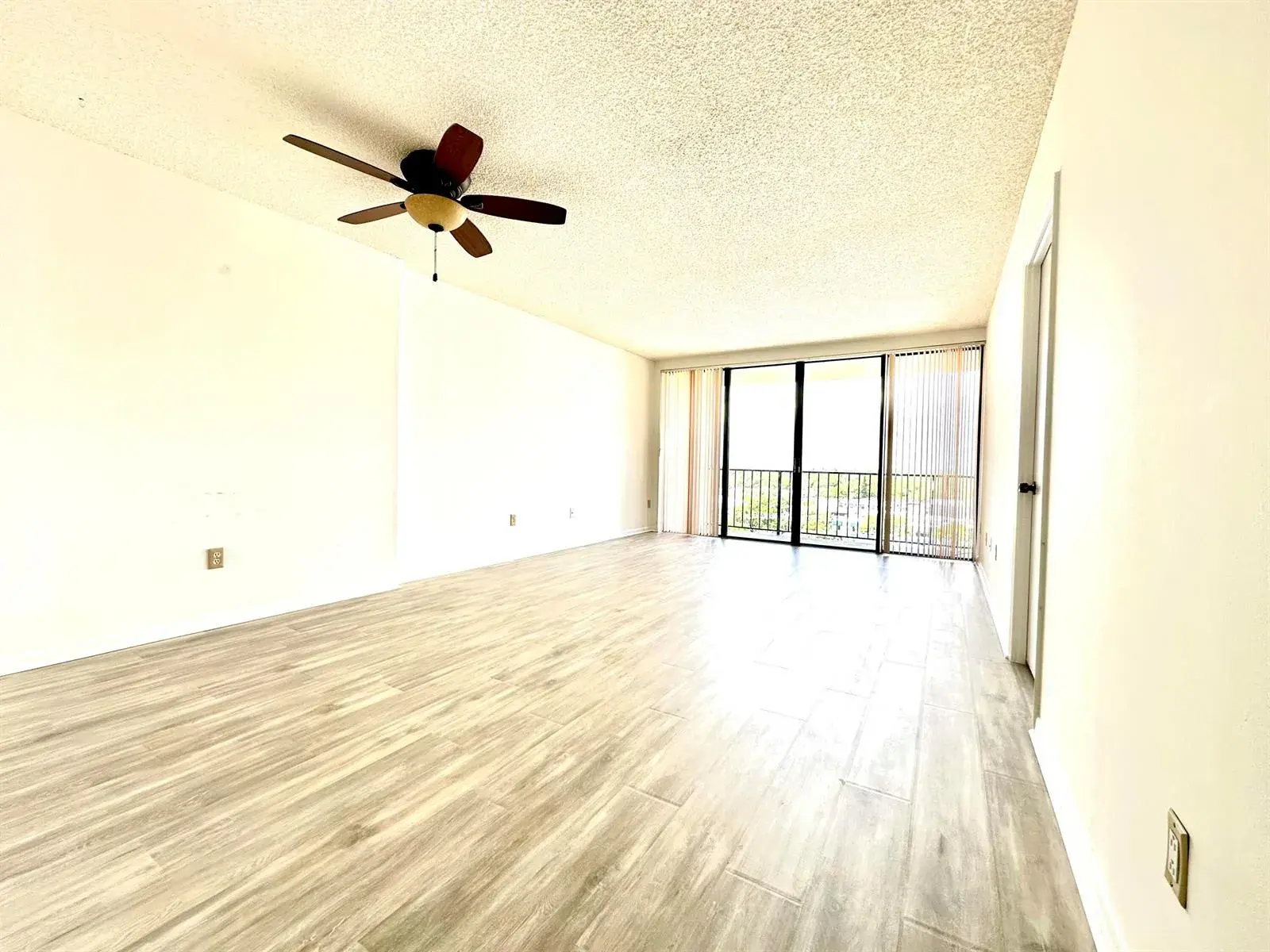 1470 NE 123RD Street # A1010, North Miami FL 33161