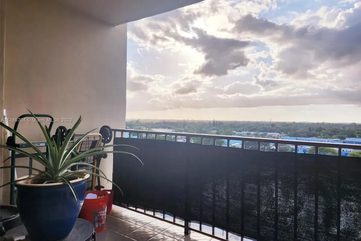 1470 NE 123RD Street # A1010, North Miami FL 33161