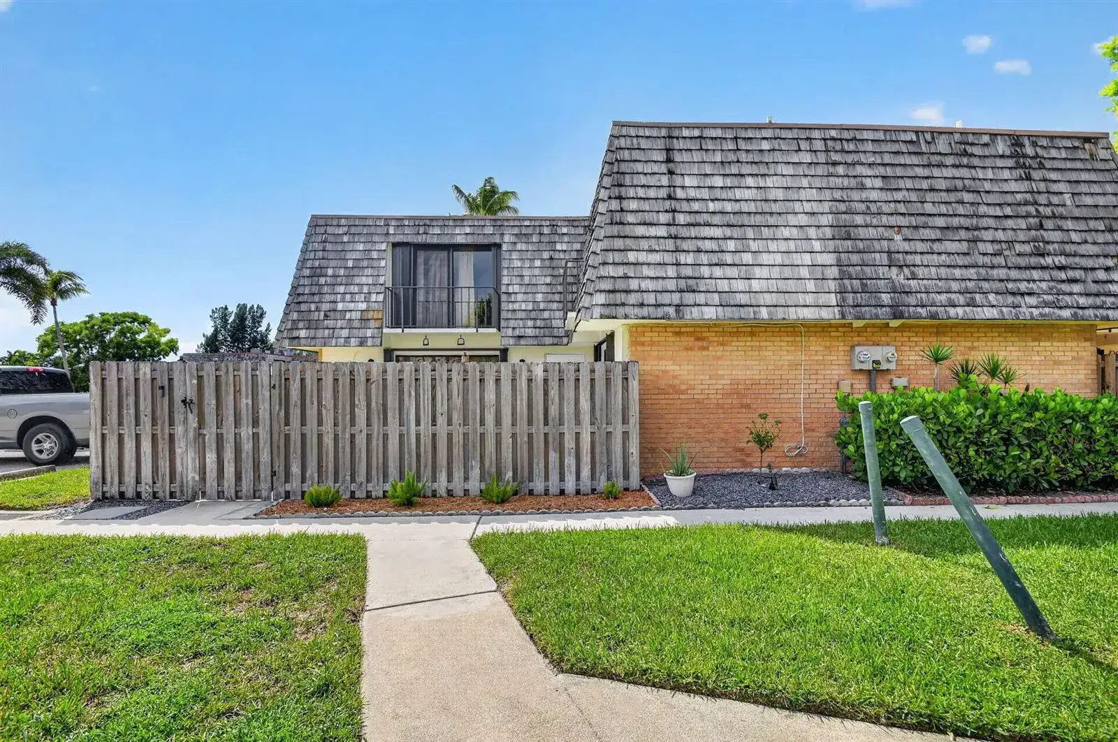 322 Lake Arbor Drive, Palm Springs FL 33461 photo 2