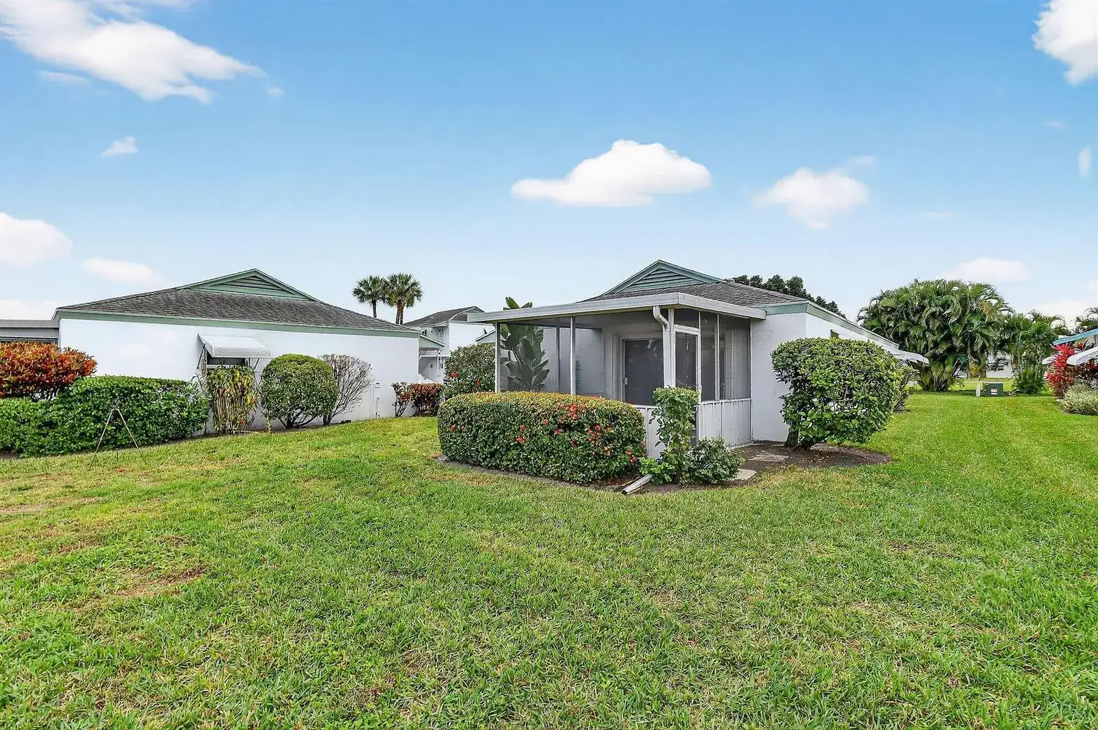 3060 MERIDIAN Way N # 8, Palm Beach Gardens FL 33410 photo 2
