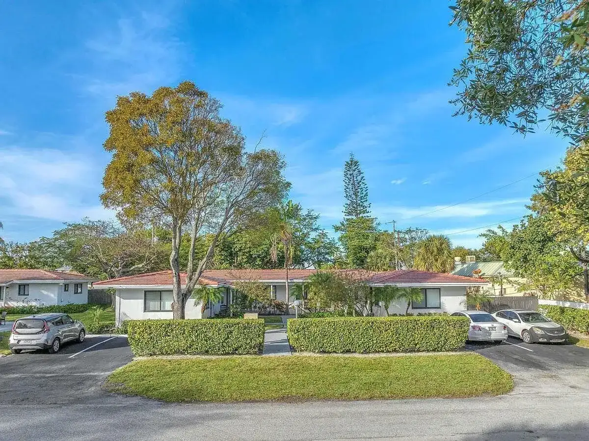 541 NE 43RD Street # 2, Boca Raton FL 33431