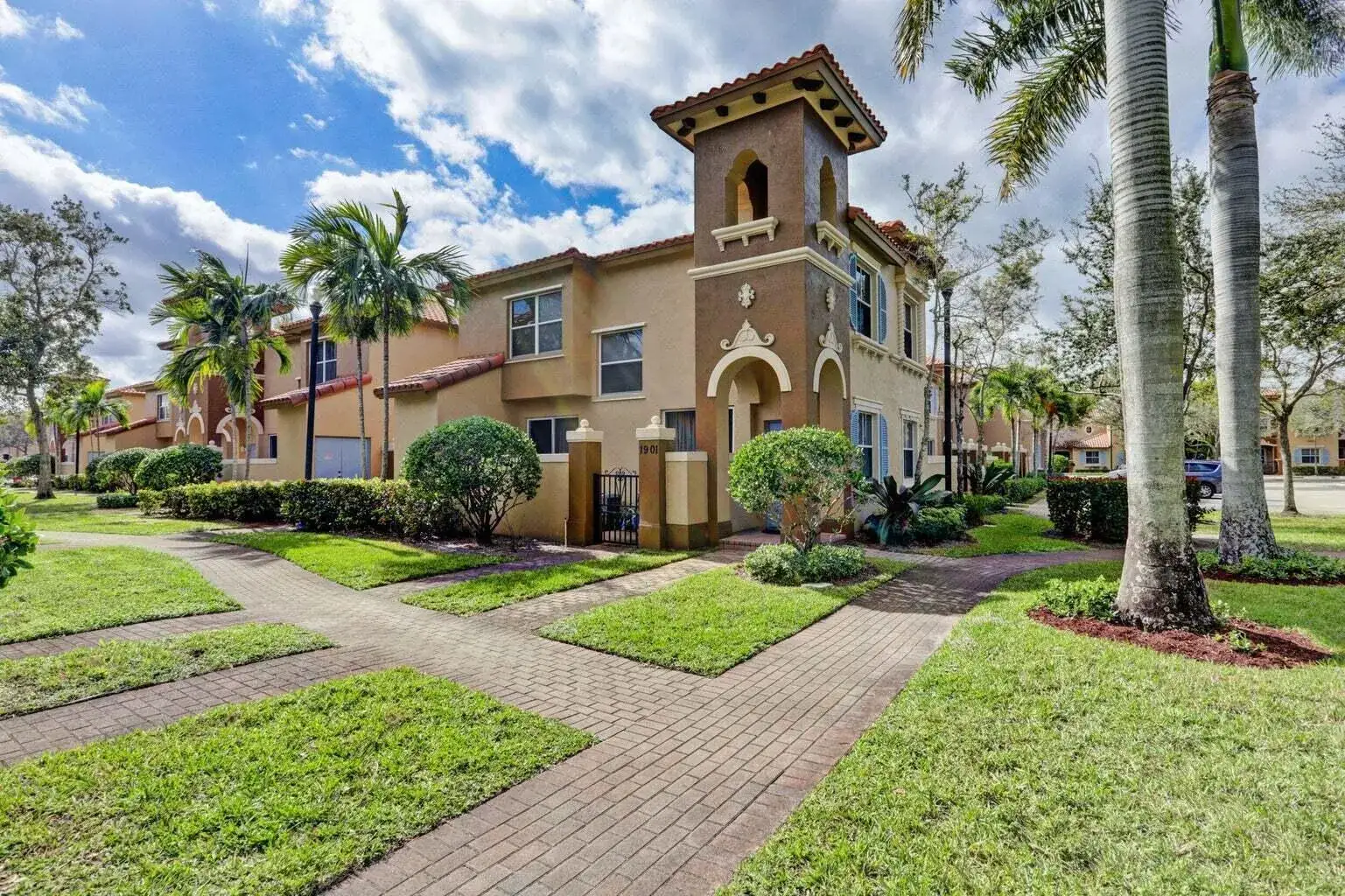 6550 Morgan Hill Trail # 1901, Royal Palm Beach FL 33411