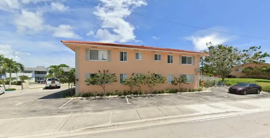 431 W CAMINO REAL # 19, Boca Raton FL 33432