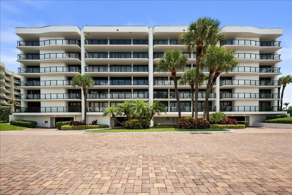 3440 S Ocean Boulevard, Palm Beach FL 33480 photo 4
