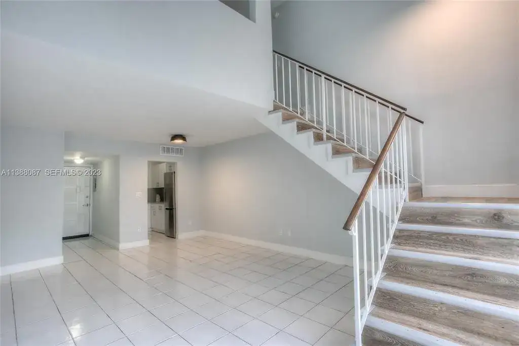 10907 N Kendall Drive # 427, FL 33176 photo 3