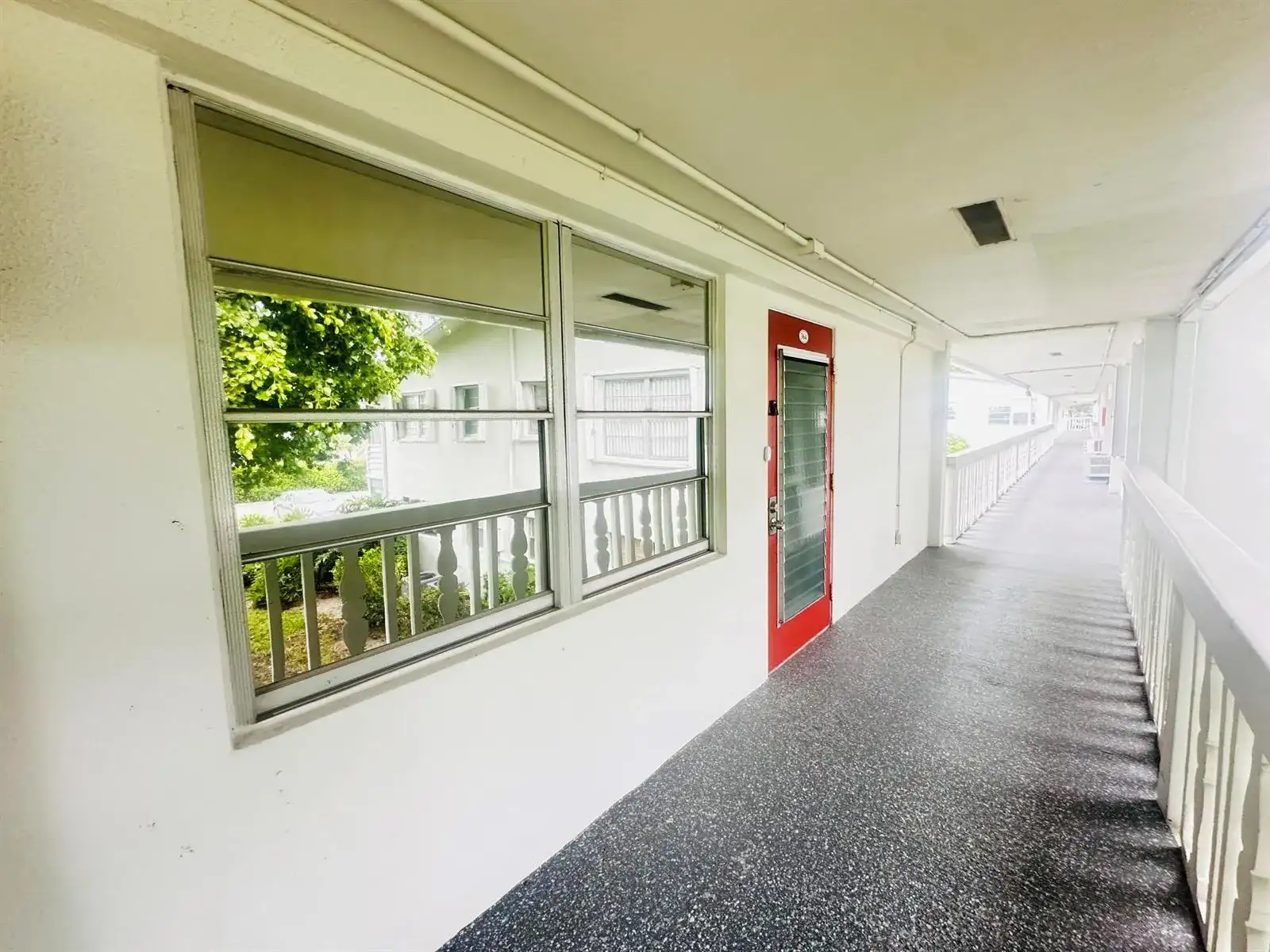 364 Tilford Q, Deerfield Beach FL 33442 photo 2
