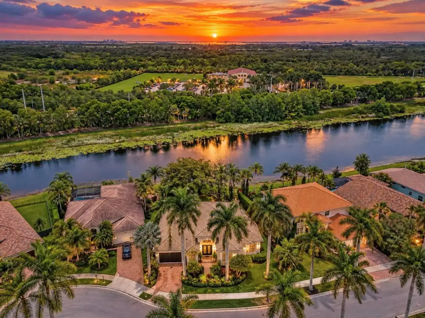2559 Jardin Lane, Weston FL 33327 photo 2