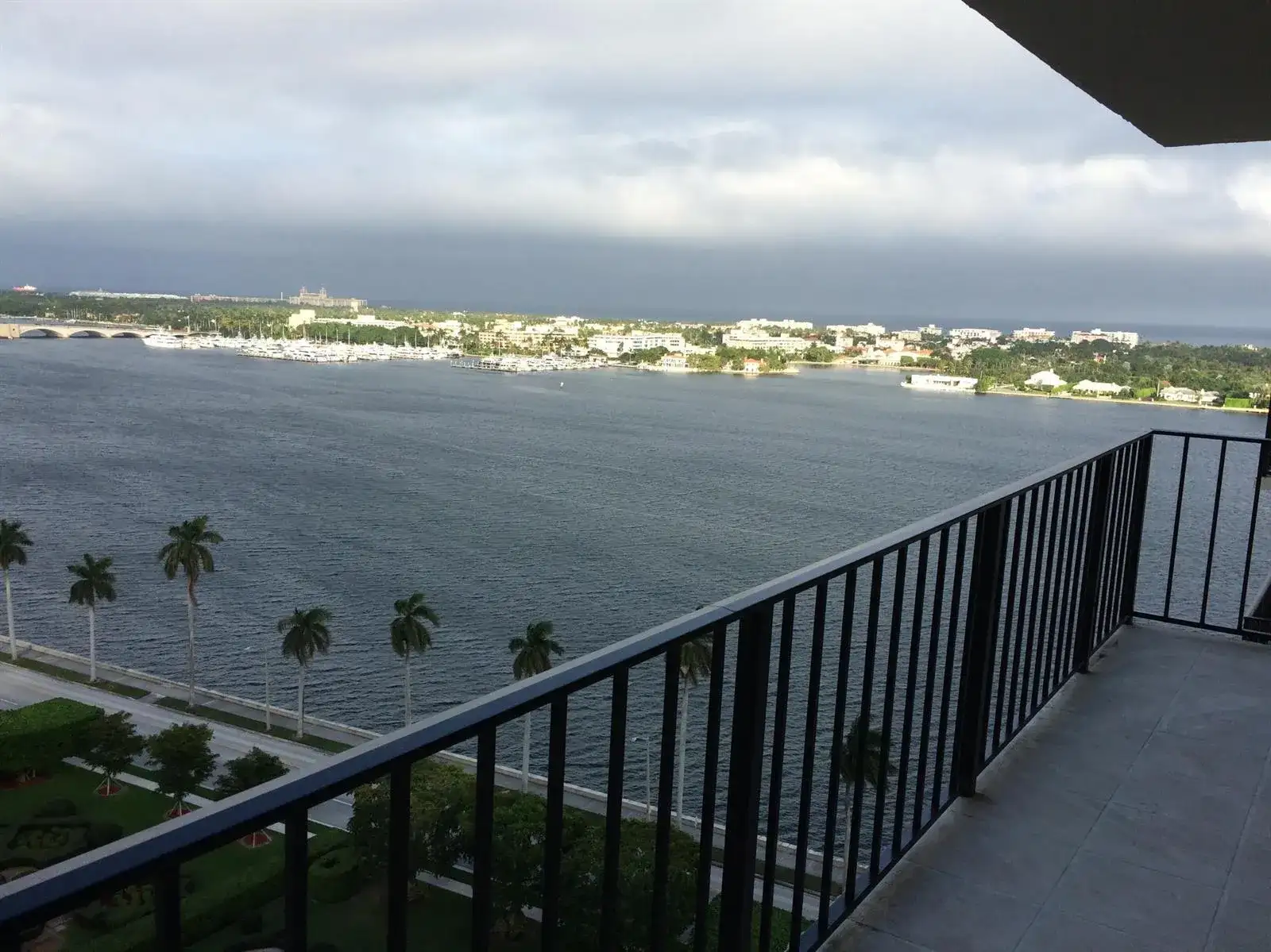 1801 S Flagler Drive # 1805, West Palm Beach FL 33401 photo 2