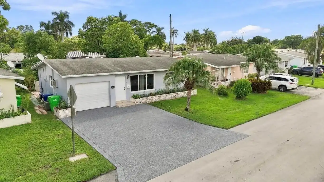 2294 NW 81ST Terrace, Sunrise FL 33322