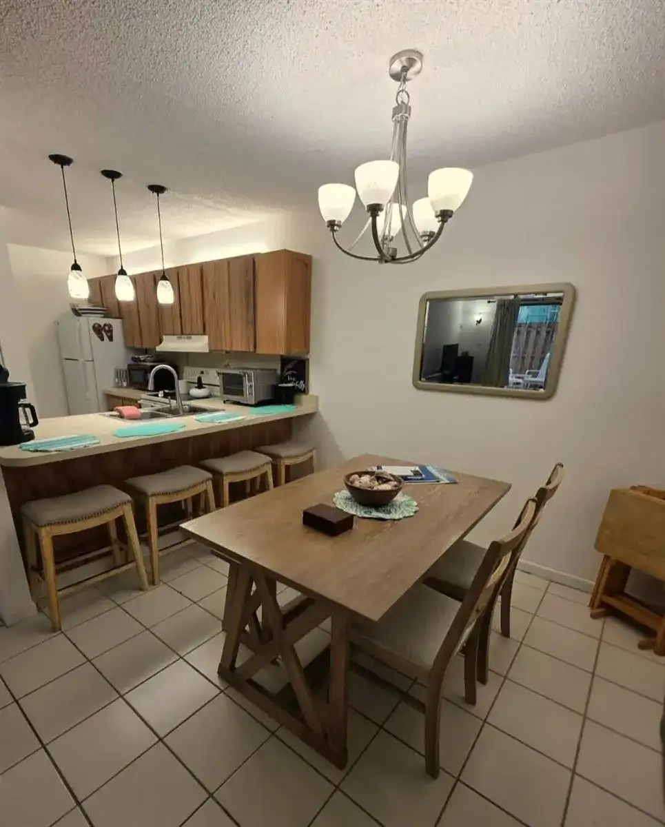 3402 Gardens E Drive # 14A, Palm Beach Gardens FL 33410
