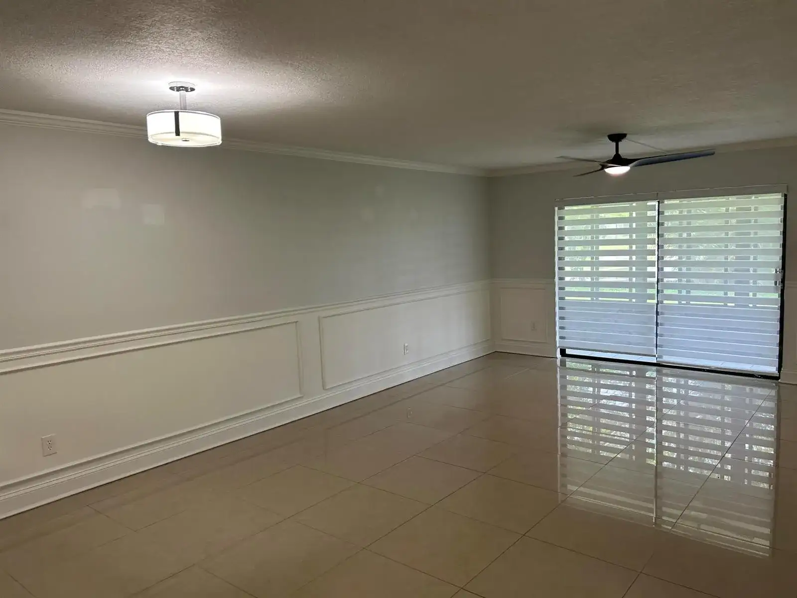 140 LAKE NANCY Lane # 115, West Palm Beach FL 33411 photo 2