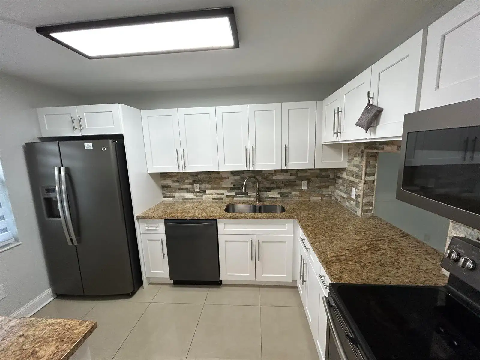 140 LAKE NANCY Lane # 115, West Palm Beach FL 33411 photo 5