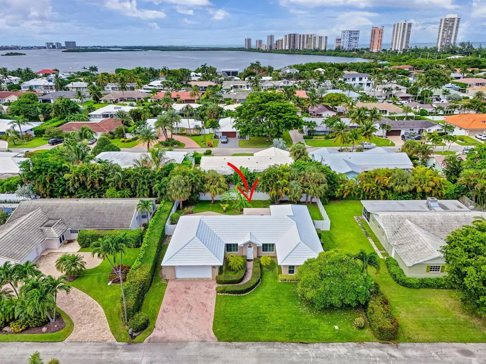 1206 DOLPHIN Road, Singer Island FL 33404 photo 2