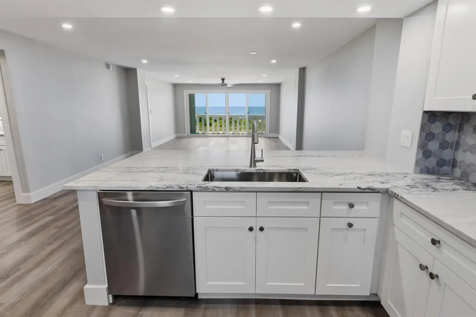 1012 N OCEAN Boulevard # 202, Pompano Beach FL 33062