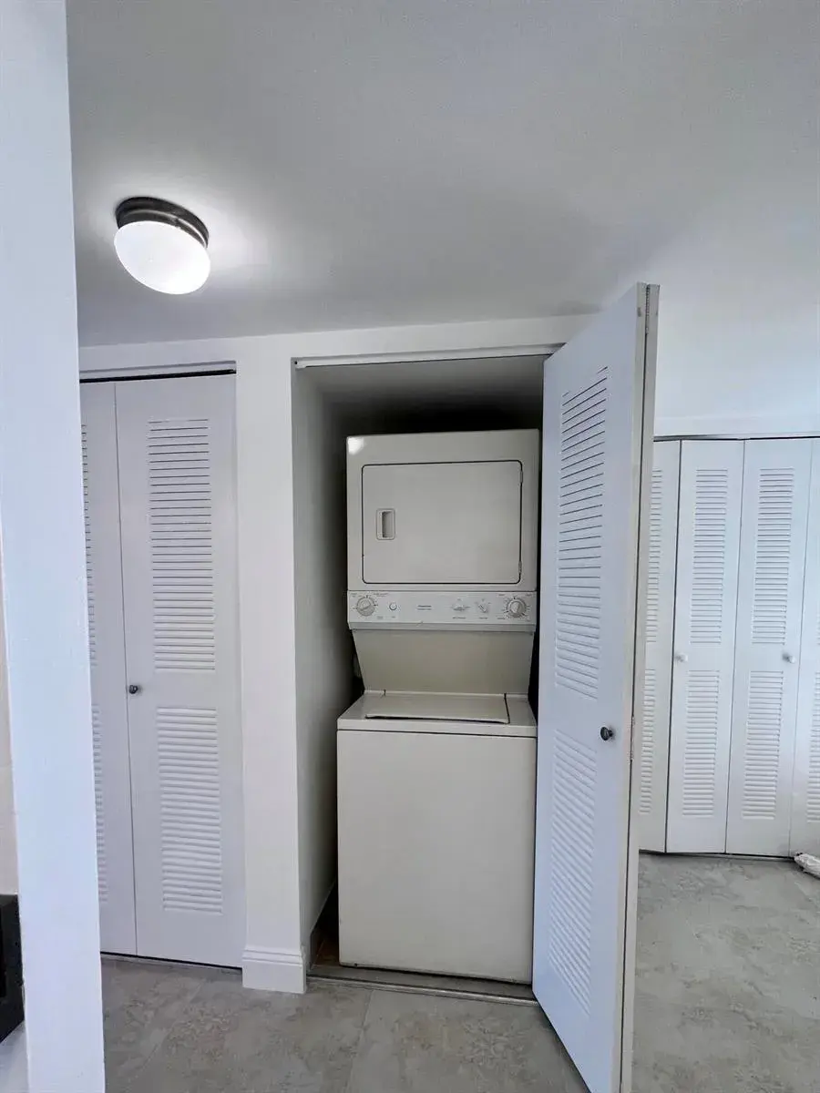 5200 NW 31ST Avenue # 42, Fort Lauderdale FL 33309