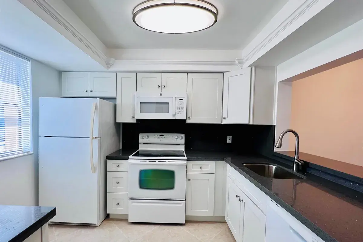 5200 NW 31ST Avenue # 42, Fort Lauderdale FL 33309