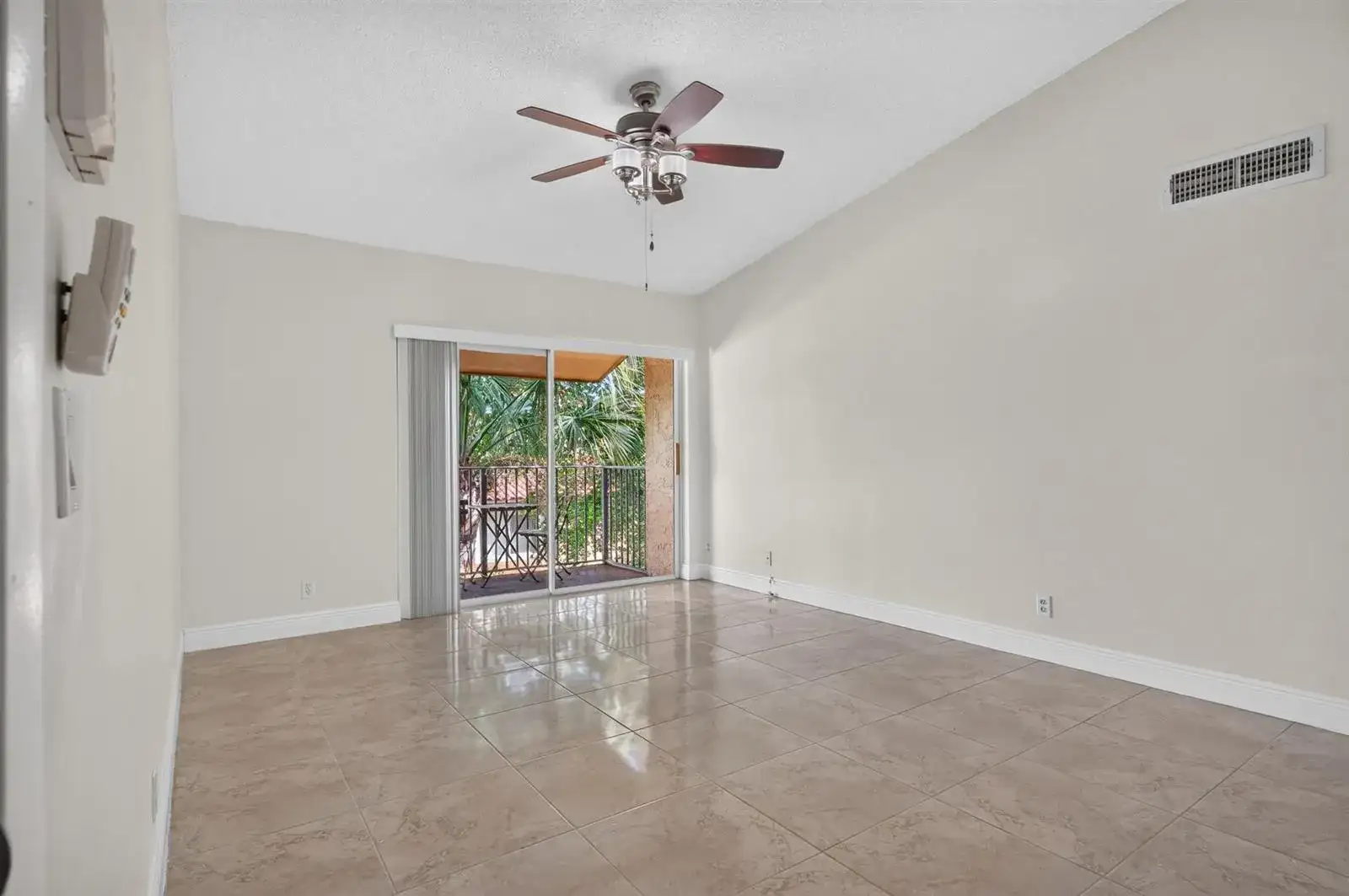 10765 CLEARY Boulevard # 307, Plantation FL 33324 photo 4