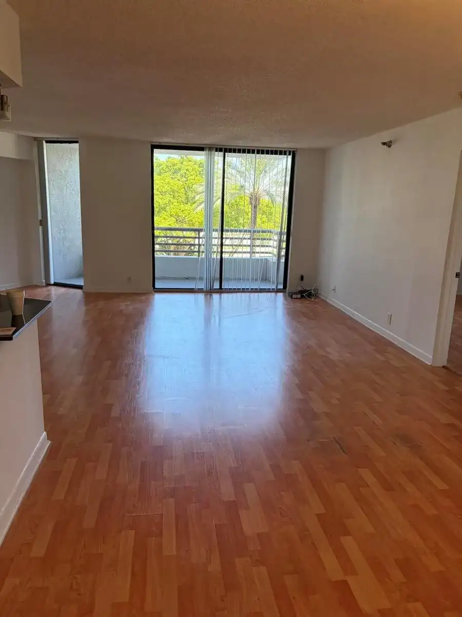 3300 NE 191ST Street # 410, Aventura FL 33180