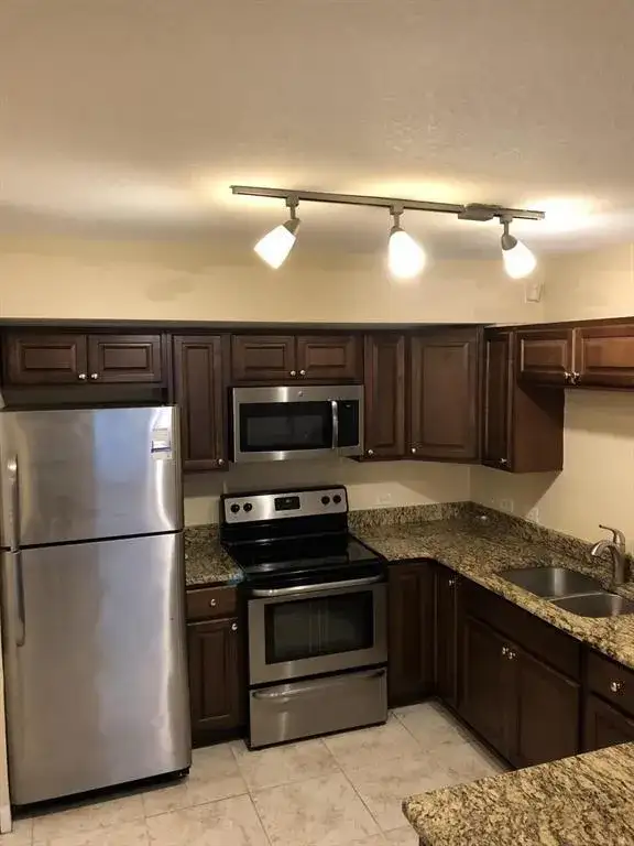 201 Villa Circle # 201, Boynton Beach FL 33435 photo 3