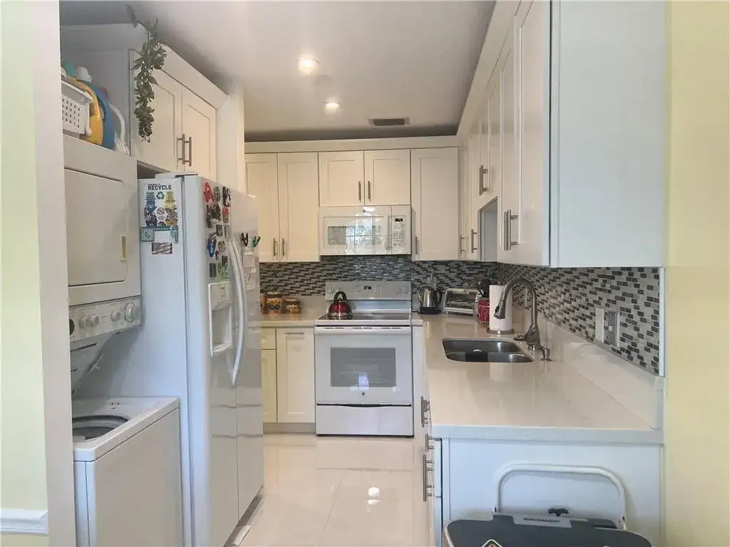 13696 Vía Flora, Delray Beach FL 33484 photo 5