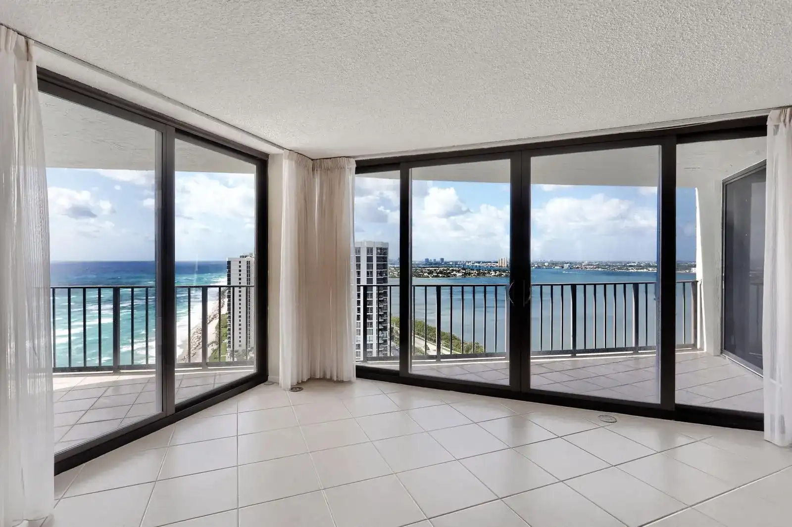5420 N OCEAN Drive # 2404, Singer Island FL 33404