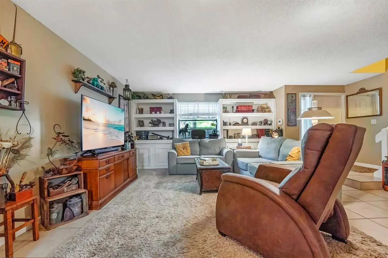 1142 N University Drive, Plantation FL 33322 photo 3