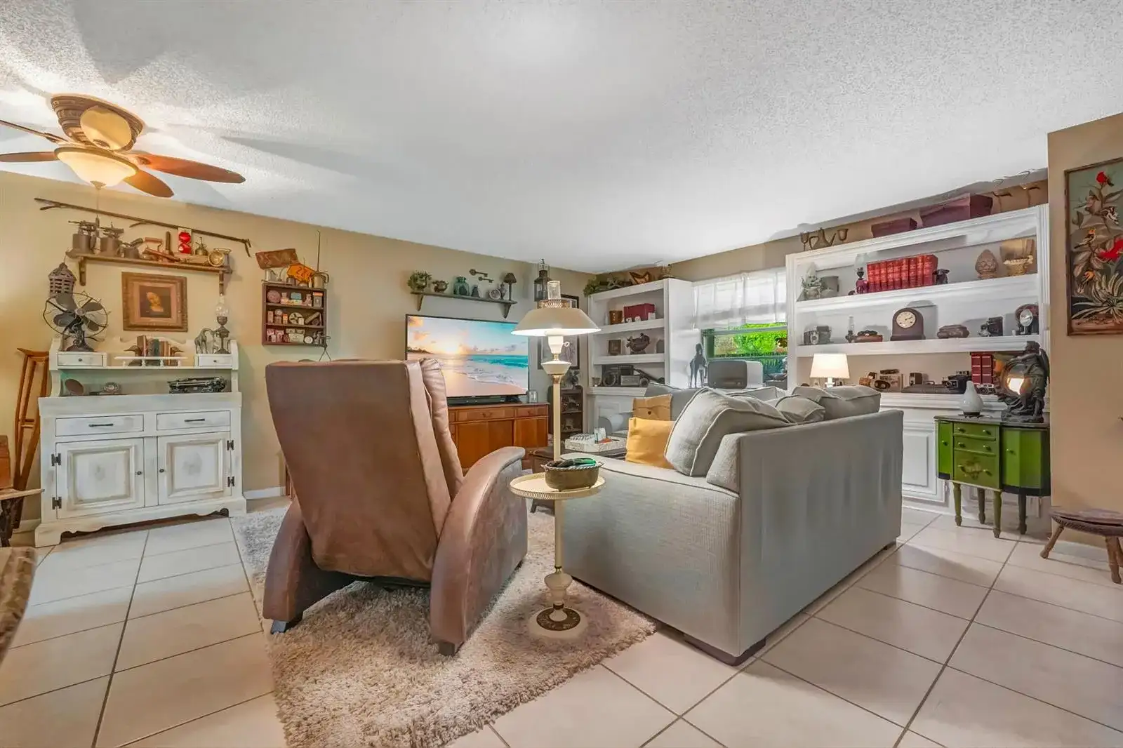 1142 N University Drive, Plantation FL 33322 photo 4