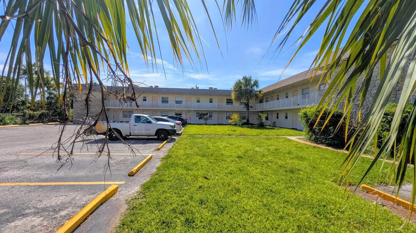 2301 SE 4th Street # 15, Boynton Beach FL 33435
