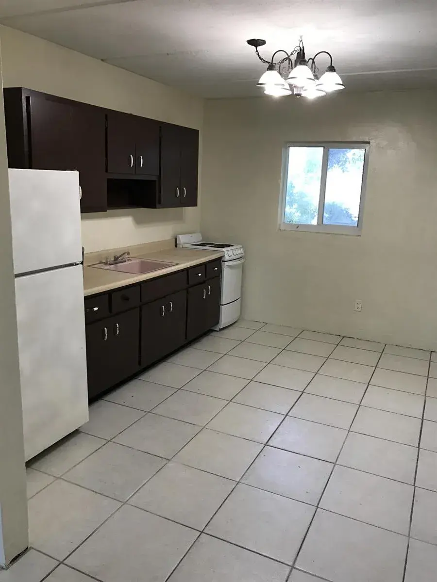 700 NW 10TH Terrace # 10, Fort Lauderdale FL 33311