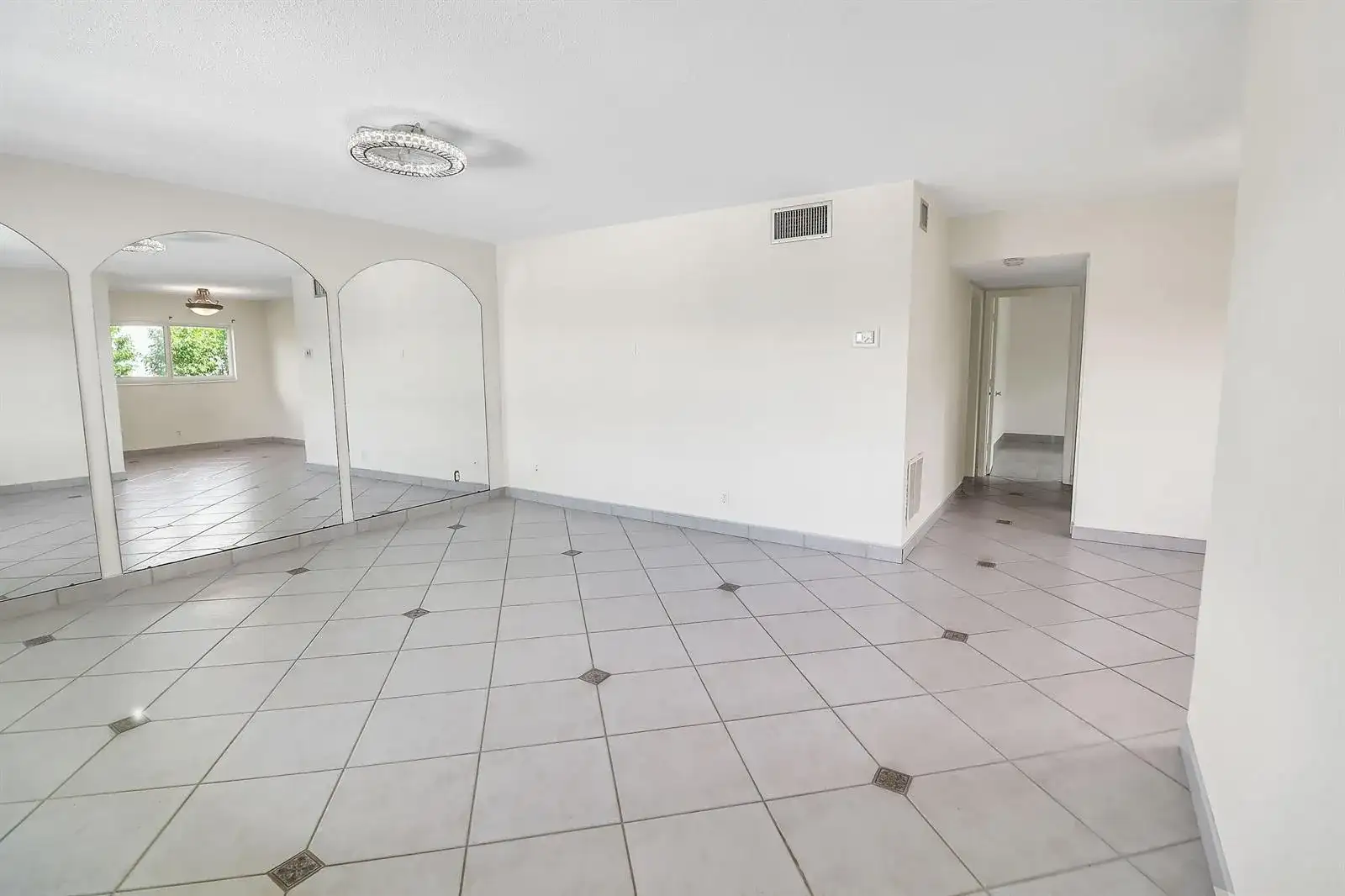 4111 NE 21ST Way # 211C, Lighthouse Point FL 33064 photo 4