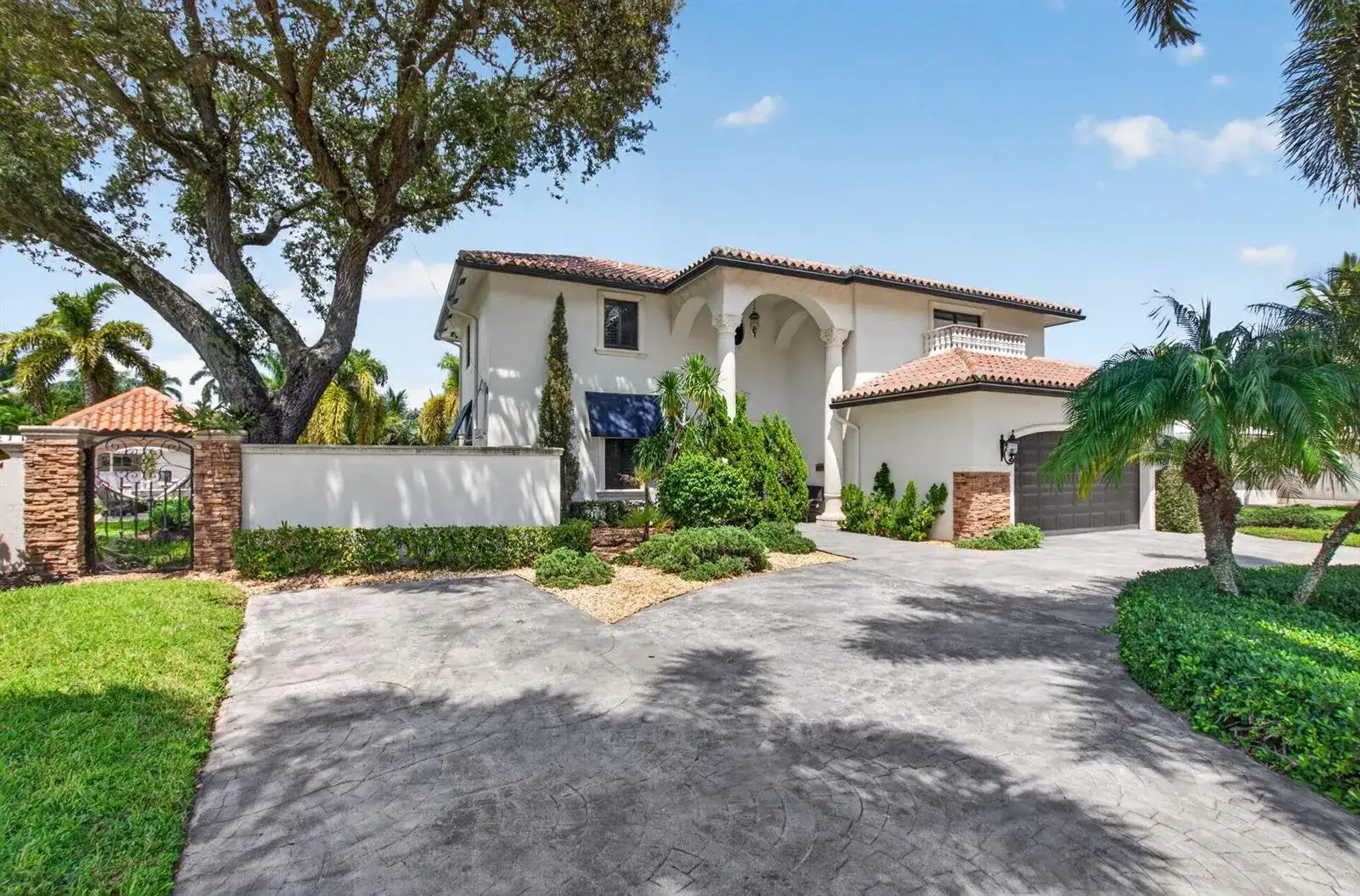 749 SW 2nd Street, Boca Raton FL 33486 photo 2