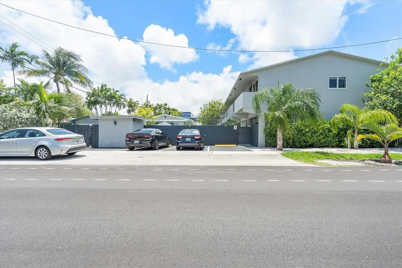 720 NE 7th Street # 8, Hallandale Beach FL 33009 photo 2
