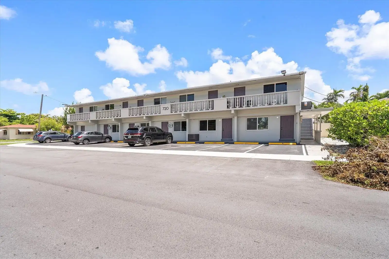 720 NE 7th Street # 8, Hallandale Beach FL 33009 photo 3