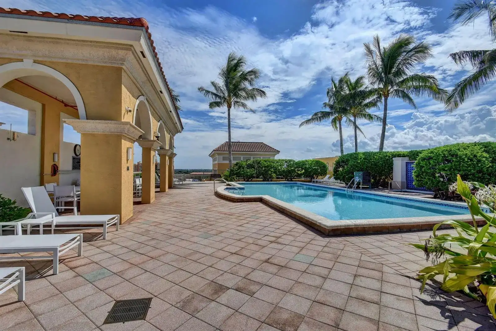 403 S SAPODILLA Avenue # 718, West Palm Beach FL 33401