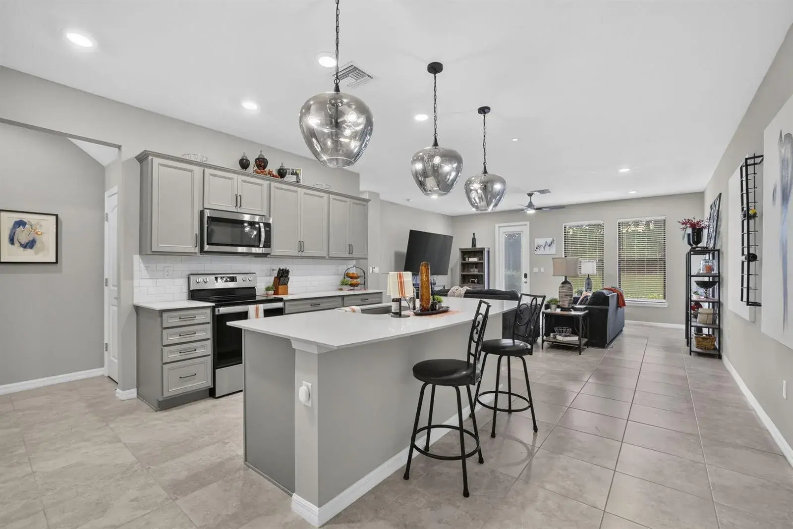 4416 Appleton Circle E, Oakland Park FL 33309