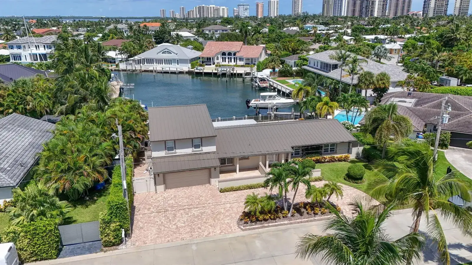 1180 Singer Drive, Riviera Beach FL 33404 photo 3