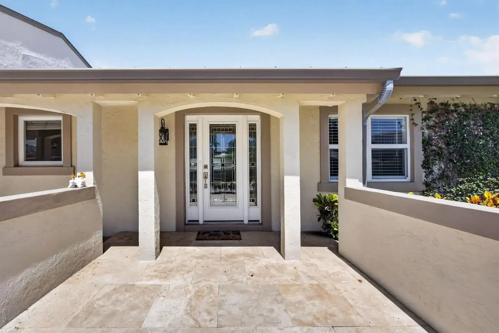 1180 Singer Drive, Riviera Beach FL 33404 photo 4